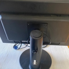 LG　24インチ　パソコンモニターの画像