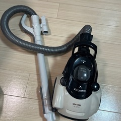 シャープの掃除機　2014製
の画像