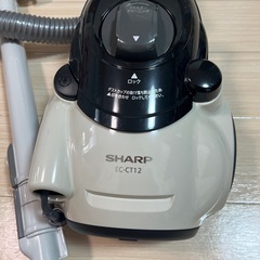 シャープの掃除機　2014製
の画像