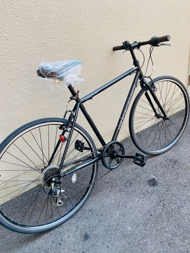 足回りがカートリッジじゃないので安くで掲載します。自転車屋なので整備はバッチリです。防犯登録料も込みの料金なので譲渡証明など面倒なこともなく同時に防犯登録もできるので楽チンです！