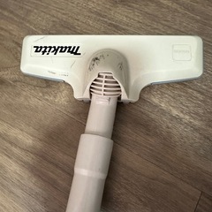 マキタ CL105D コードレス掃除機。動作OK・使用感ありの画像
