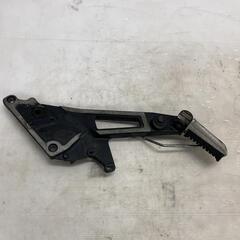 KAWASAKI GPZ1000RX ステッププレート 右 カワ...