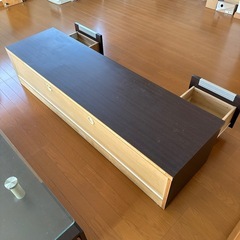 TVボードの画像
