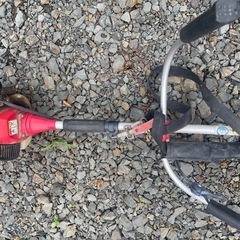 エンジン草刈り機 