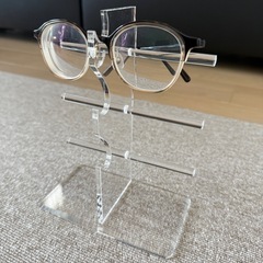 メガネスタンドの画像