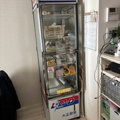 リポピタンD冷蔵ショーケース