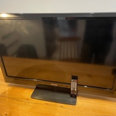 東芝REGZA
 40A1 液晶テレビ40型の画像