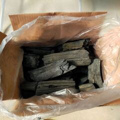 中国産 備長炭 3kg　ウバメガシ使用　キャンプ　バーベキュー　焼き鳥の画像