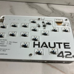 2506-777 HAUTE42 G16 レバーレス コントローラー 鉄拳8 通電確認済み ボタンキャップ1つないです。 中古の画像