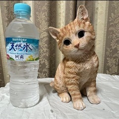 猫　ネコ　茶トラ　置物　２つの画像