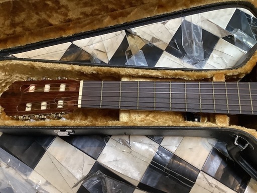 【リサイクルサービス八光】幅37㎝　ALBENIZ　C30　クラシックギター　ハードケース付属