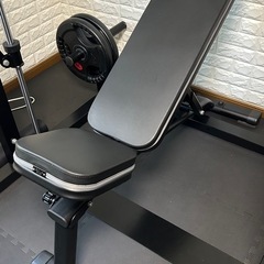リーディングエッジ トレーニングベンチの画像