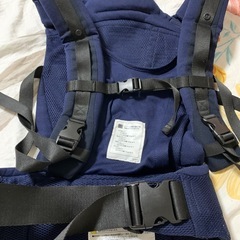 ニトリの夏用、aprica抱っこ紐の画像