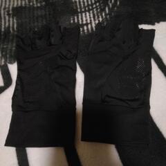 未使用　指先無しの滑り止め付き手袋　薄手です。の画像