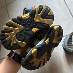 キッズサンダルの画像