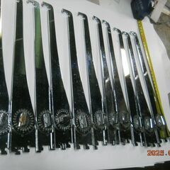 レール棚受金物の画像