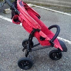 三輪ベビーカー（AIRbuggy）の画像
