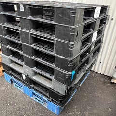 終了　プラスチックパレット　パレットの画像