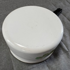 値下げ【美品】片手鍋の画像