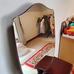 昭和レトロな鏡台の画像
