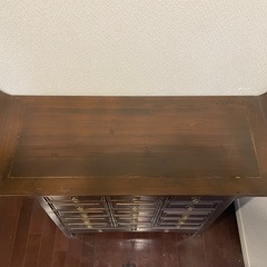 アンティーク調薬棚の画像