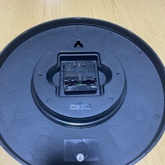 電波かけ時計　ゴールドの画像