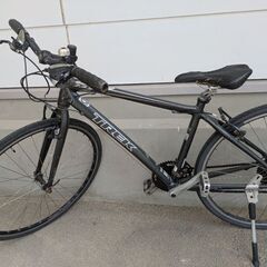 TREK 7.3 FX（シマノDeore搭載）