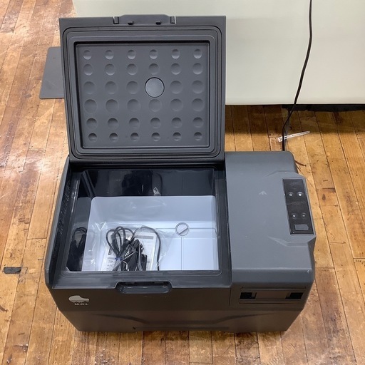 ポータブル冷蔵庫　M.O.Lのご紹介です