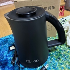 🌸大幅値引きしました　電気ケトル0.8L 新品未使用品‼️