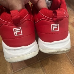 FILAスニーカーの画像