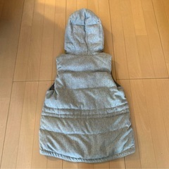 GAPダウンベストの画像
