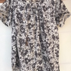 花柄シャツ半袖　　難有り