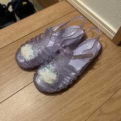 美品　any FAM サンダル　22センチ
