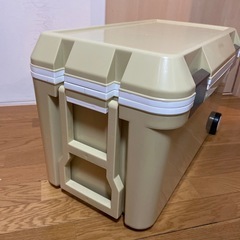 クーラーボックス ステンバックル 46L ナフコの画像