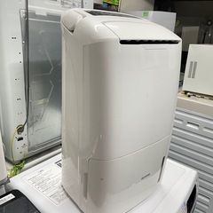 配送可能　保証付き DCE-120 衣類乾燥除湿機 [木造15畳まで /鉄筋30畳まで /コンプレッサー方式]の画像