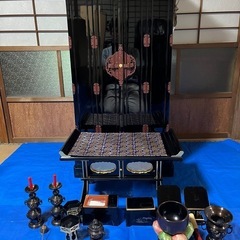お仏壇(18号都　箔　内丸障子) 経机　仏具　京灯籠もお付けしますの画像