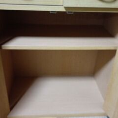 ガラス戸棚付き納棚　（大）の画像