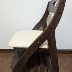 学習椅子　小学生の画像