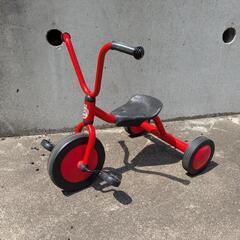 ウィンザー社 ペリカンデザイン 三輪車 赤 ボーネルンド