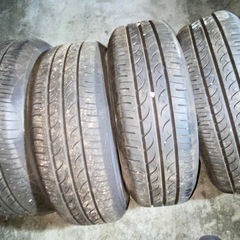 ブルーアース22年製 　185/70r14 マルチpcdの画像