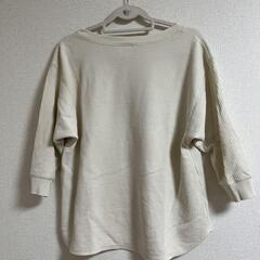 UNIQLO ユニクロ　レディースシャツの画像