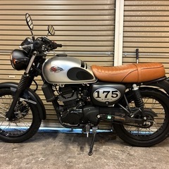 カワサキ　W175SE 美車　配送可能　支払いは現金or振り込みも可能の画像