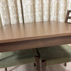 ニトリ木製ブラウンダイニングテーブル セットチェア2脚の画像