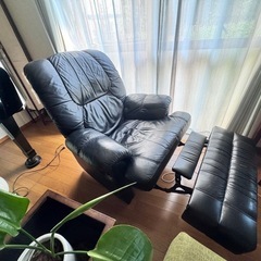 ソファ　格納タイプオットマン付きの画像
