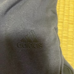 adidas③の画像