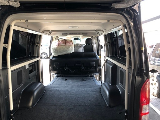 ハイエース200系 荷物室 荷台 棚　フレーム