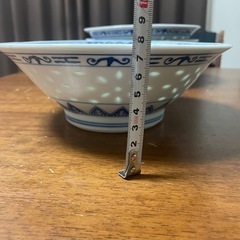 ラーメン皿3枚、とんすい3枚、花形小鉢2枚の画像