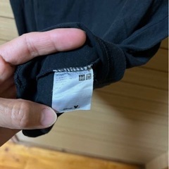 ユニクロ　ミッキーtシャツ　ブラック　格好かわいい　サイズMの画像