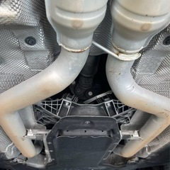 BMW F10 550i ディーラー整備多数の画像