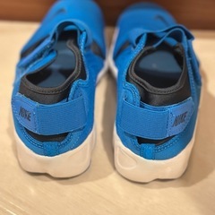 NIKEのサンダル、大人も子どもも使えます。サイズは23cmです。の画像